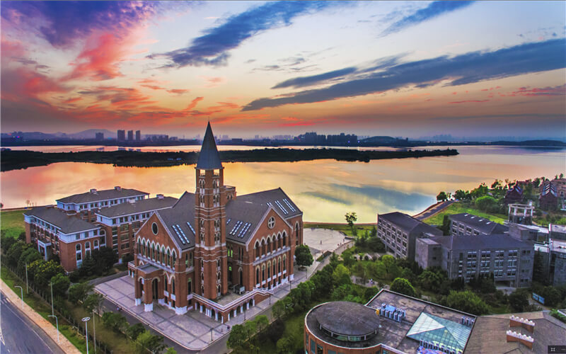 武汉设计工程学院 gallery image 1