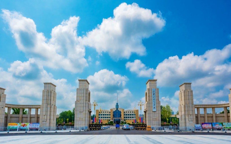 山东石油化工学院 gallery image 1